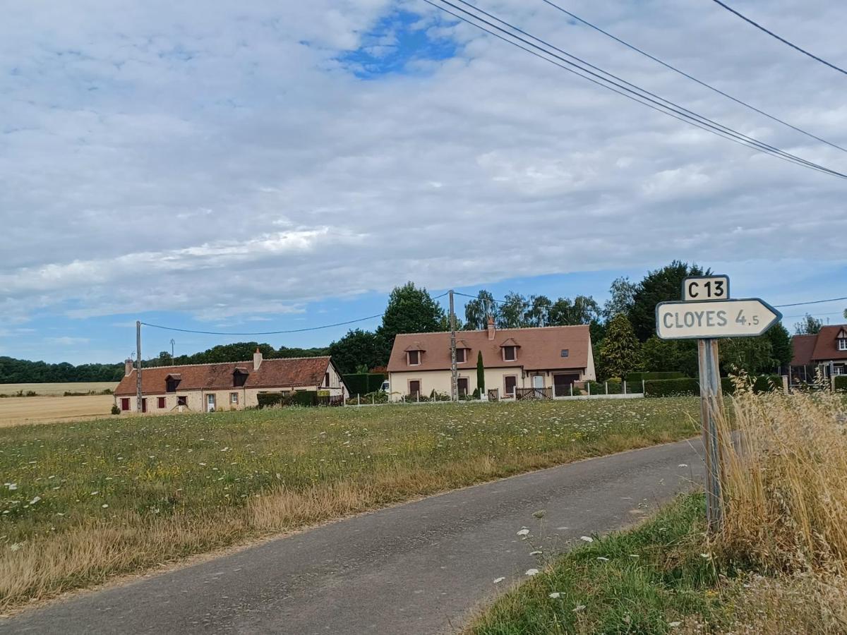 Gites Les Terriers Saint-Jean-Froidmentel Exterior foto